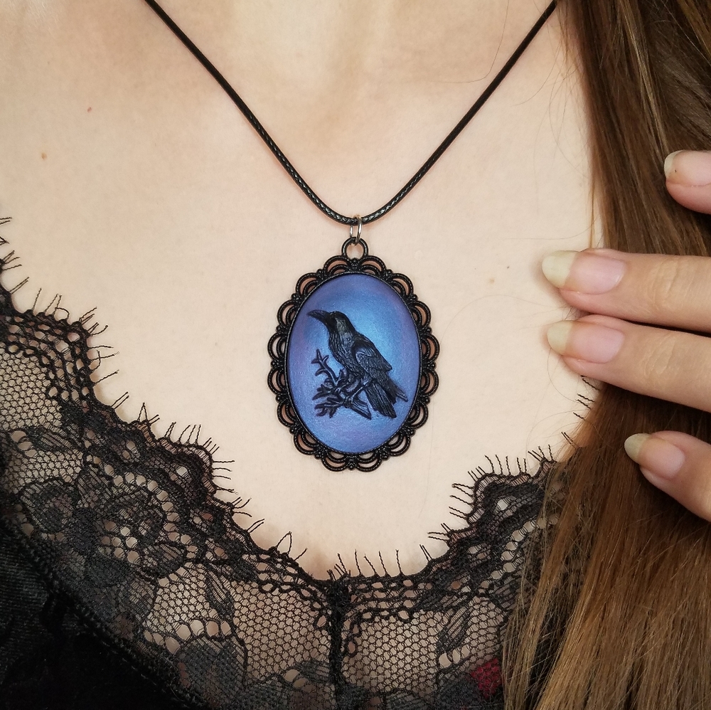 Gothic Raven Cameo